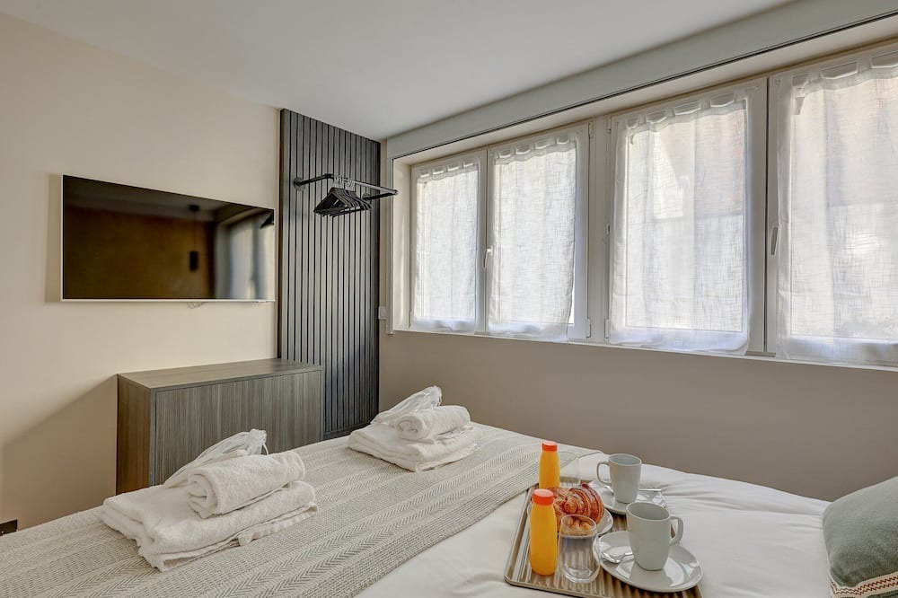 Photo of Bedroom in Grenelle