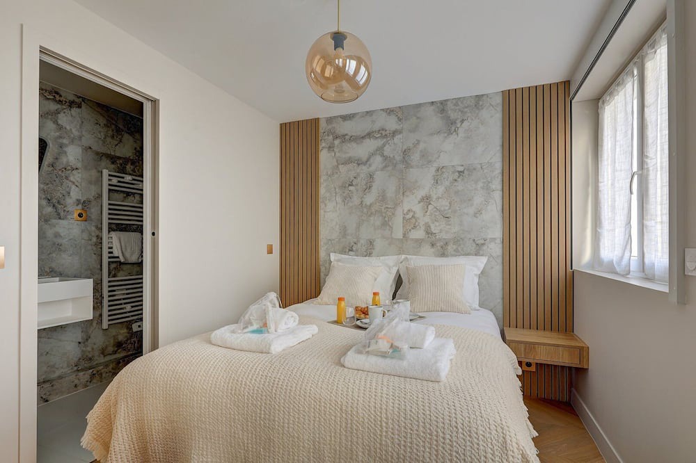 Photo of Bedroom in Grenelle