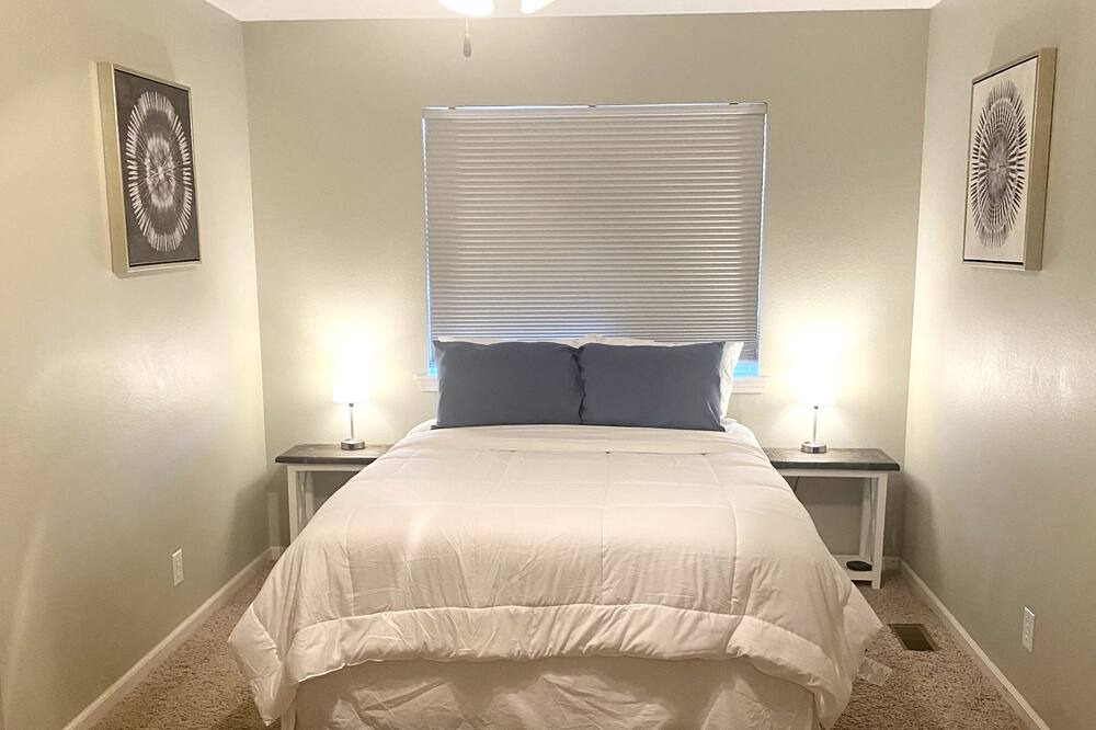 Photo of Bedroom in Lincoln