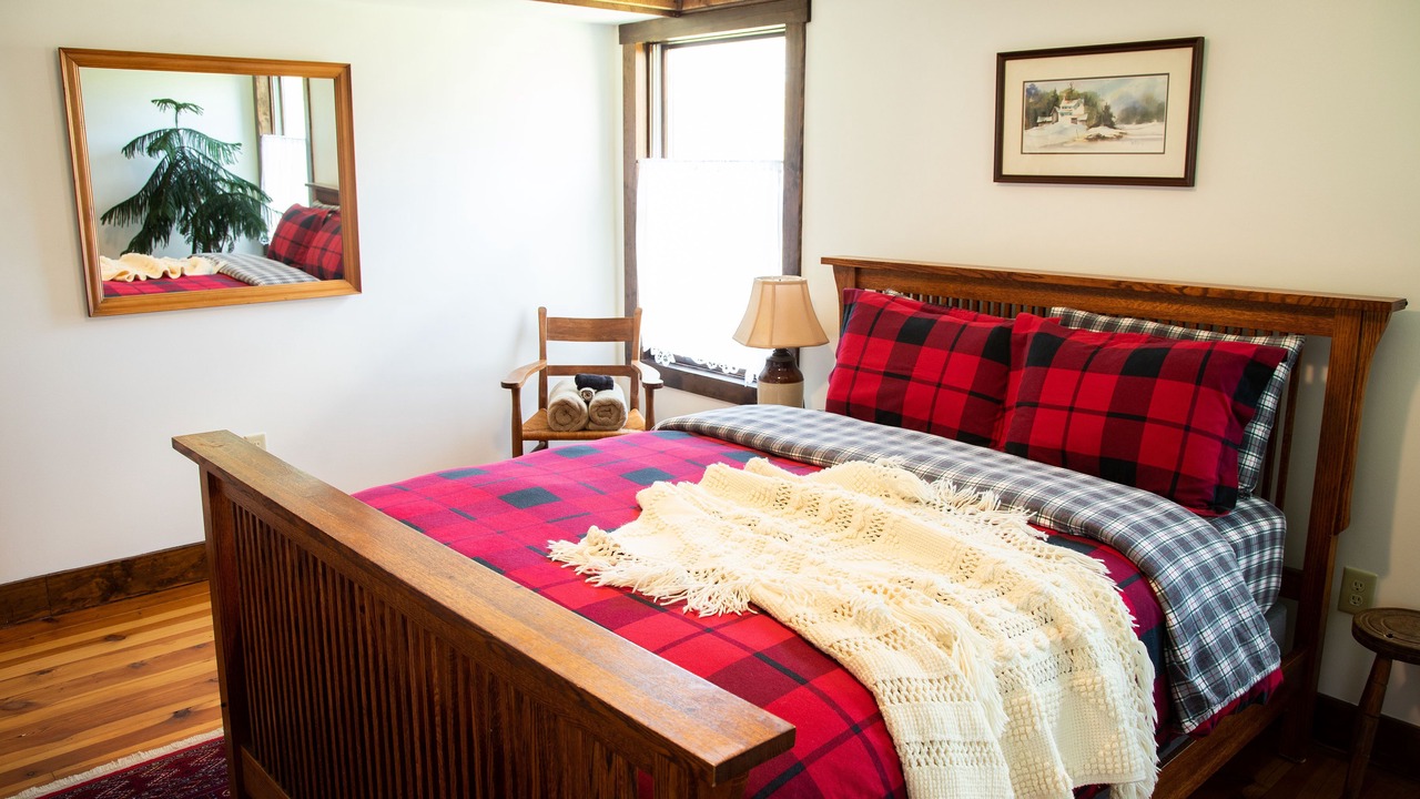 Photo of Bedroom in Rockbridge Baths