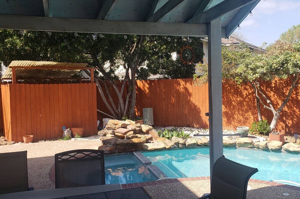 Photo of Outdoor in Pecan Grove
