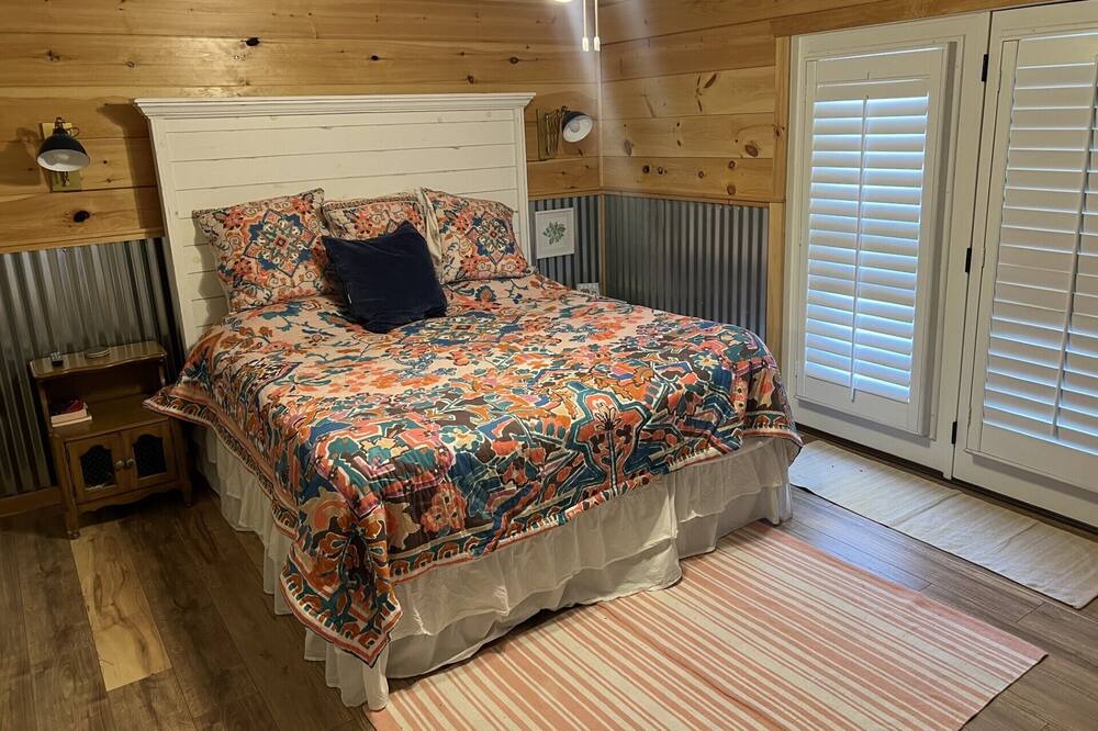 Photo of Bedroom in Van Buren