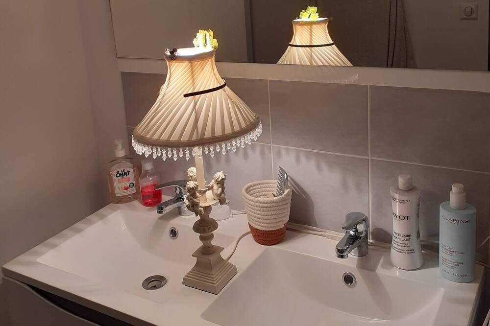 Photo of Bathroom in Septfonds