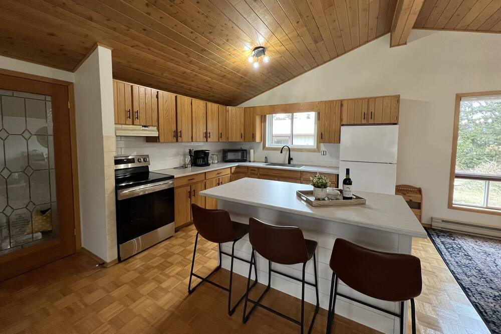 Photo of Kitchen in Lambton Shores