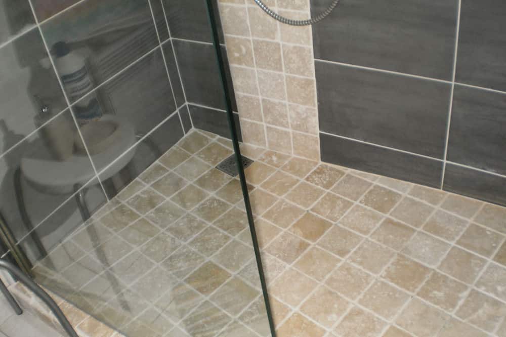 Photo of Bathroom in Saint-Jouan-de-l'Isle