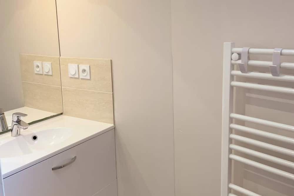 Photo of Bathroom in Couffy