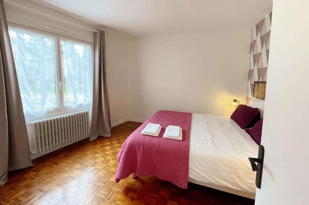 Photo of Bedroom in Couffy