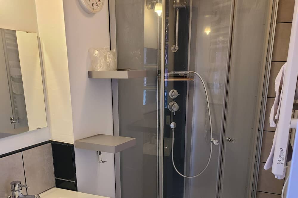 Photo of Bathroom in Brives-sur-Charente