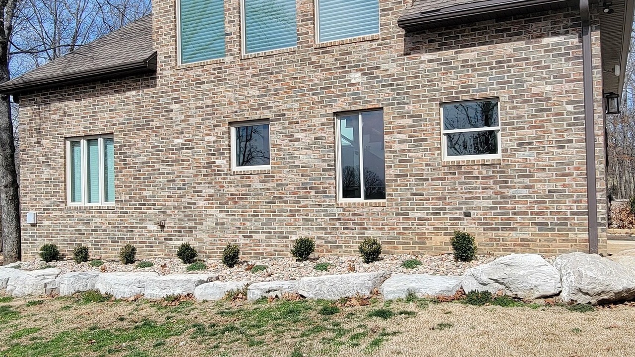 Photo of Outdoor in Squires