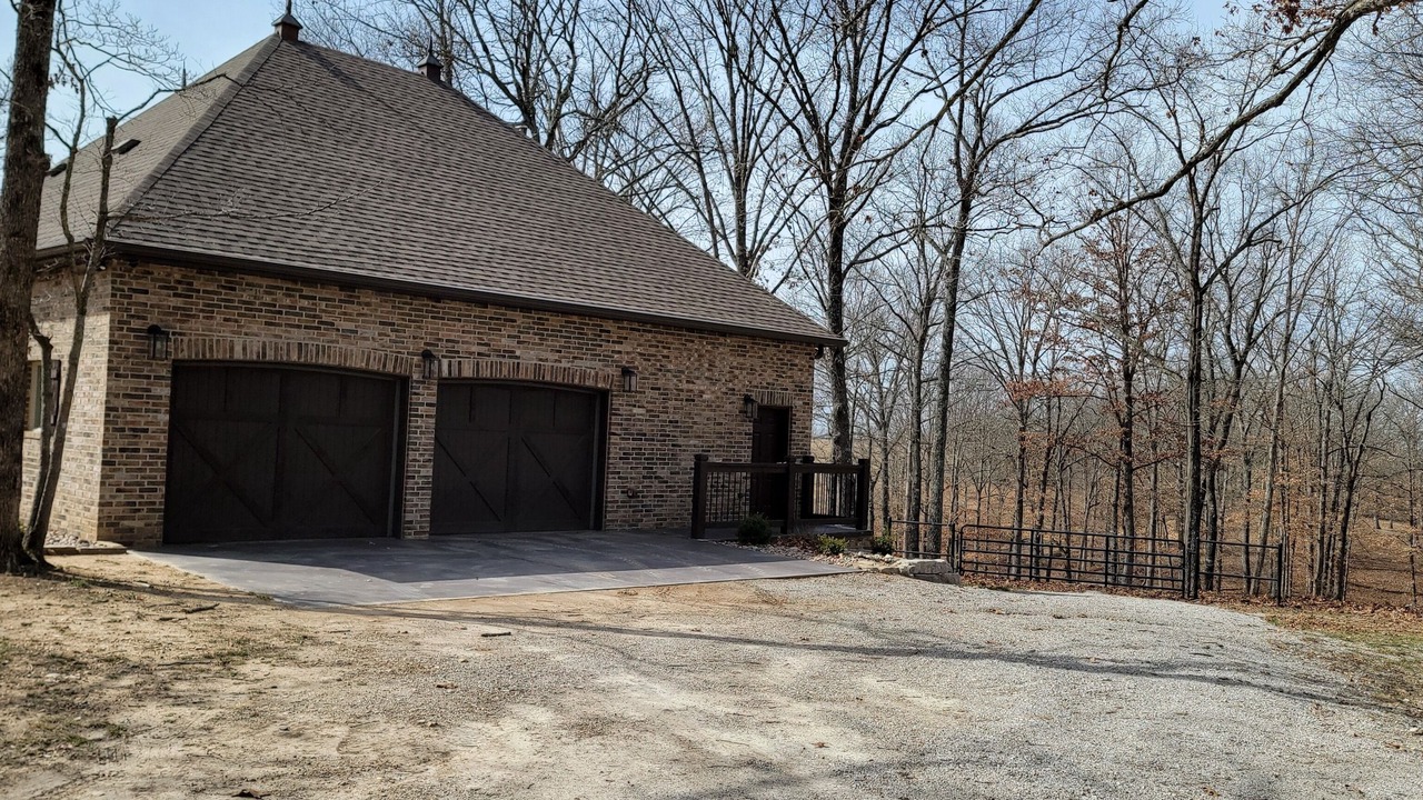 Photo of Outdoor in Squires