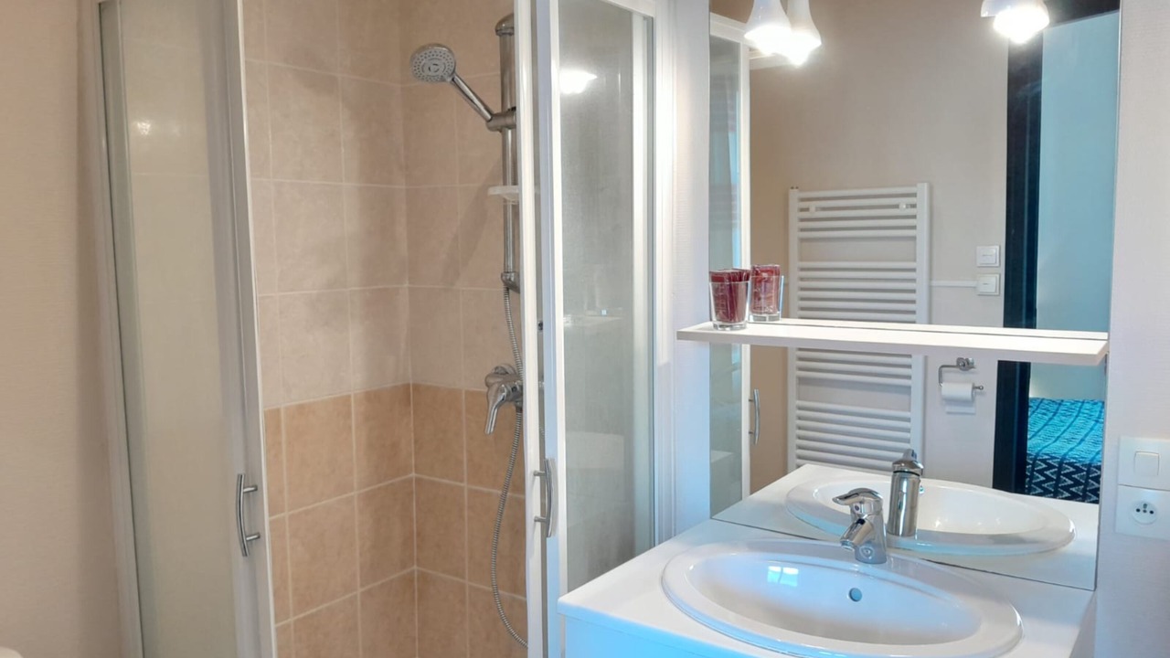 Photo of Bathroom in Orbigny