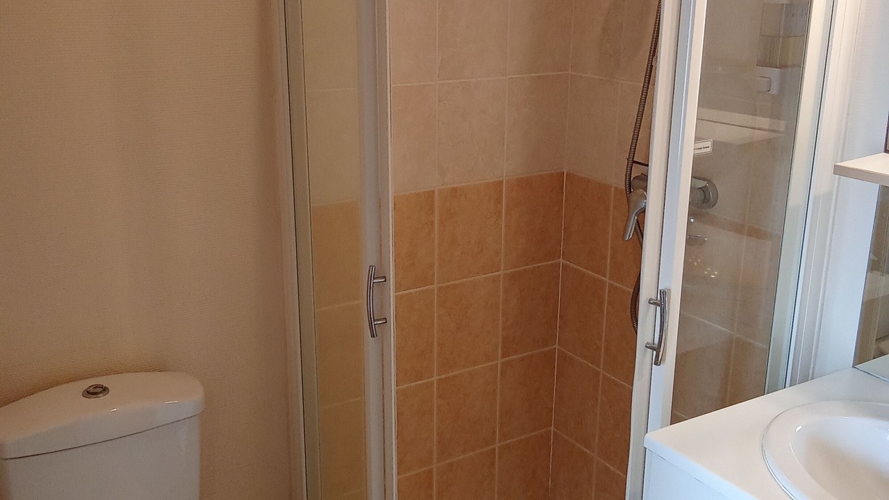 Photo of Bathroom in Orbigny