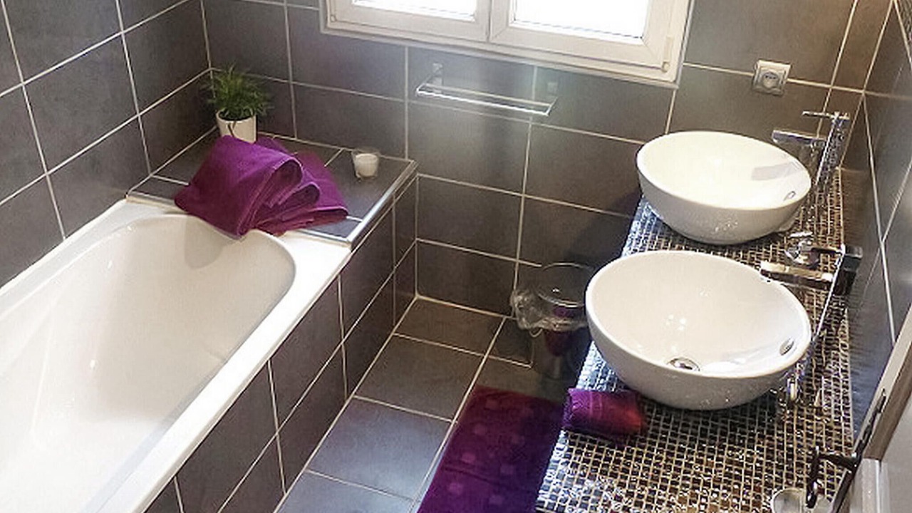 Photo of Bathroom in Roquemaure