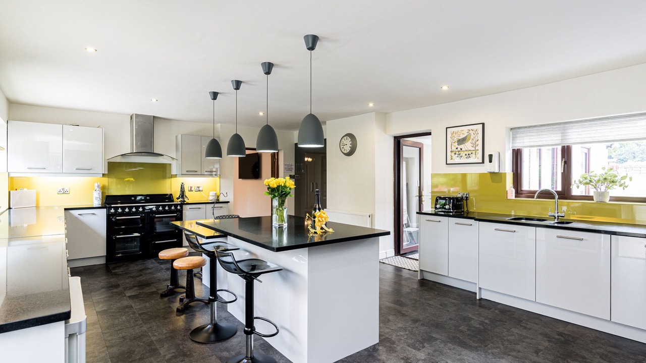 Photo of Others in Lloc