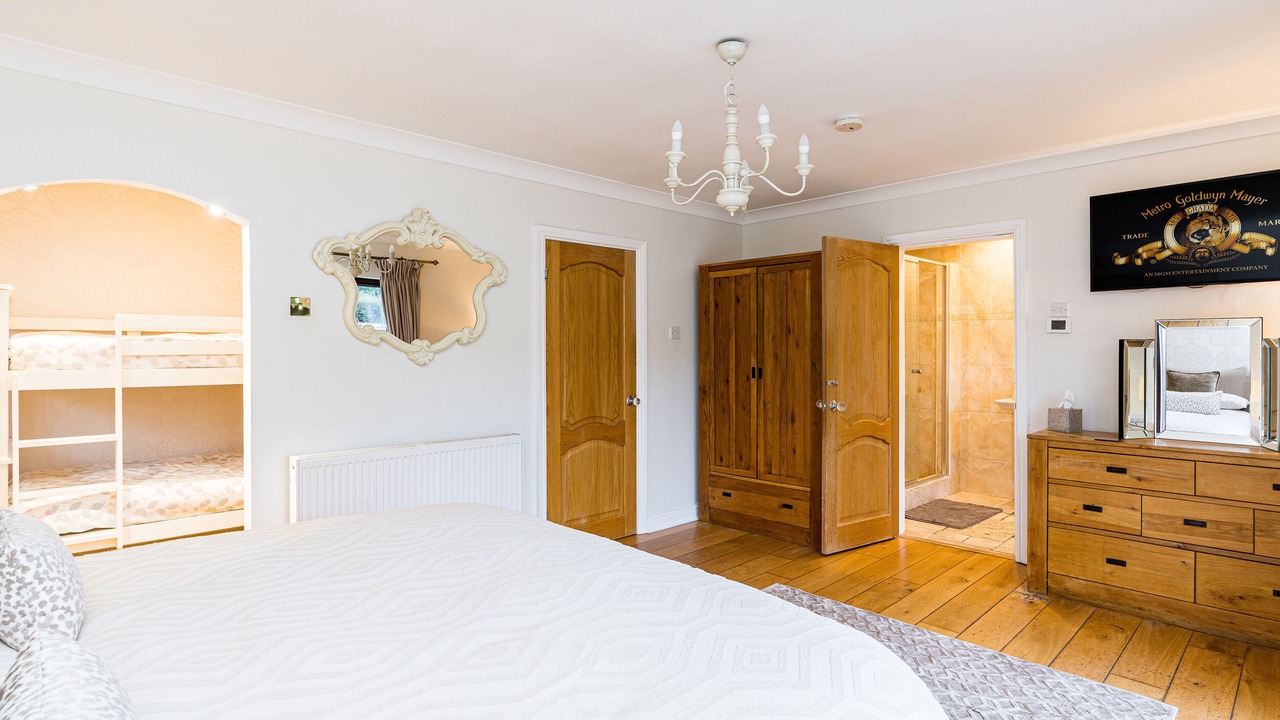 Photo of Others in Lloc