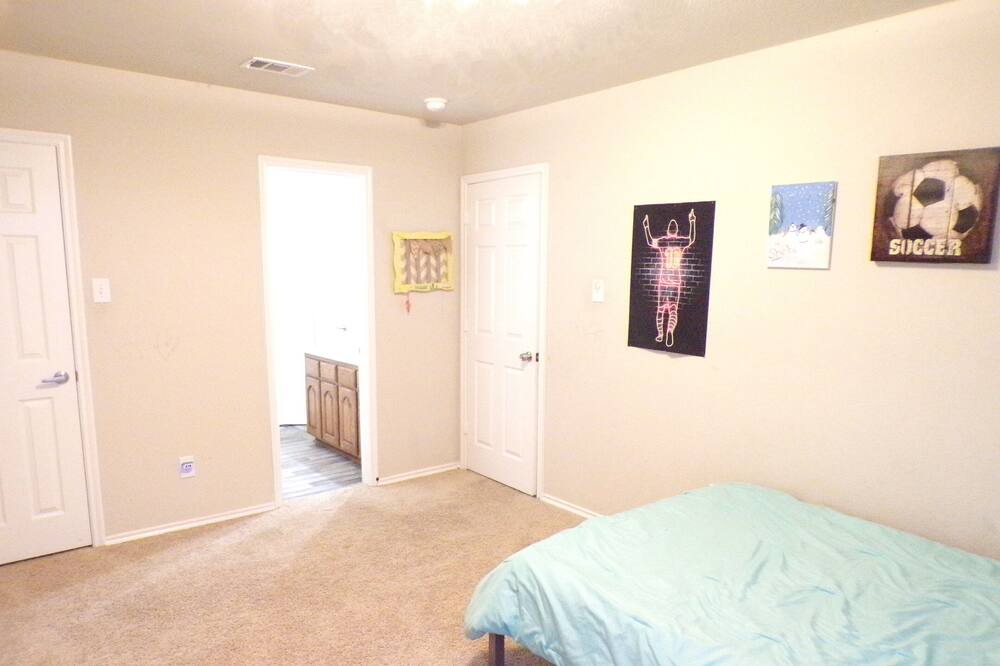 Photo of Bedroom in Wylie