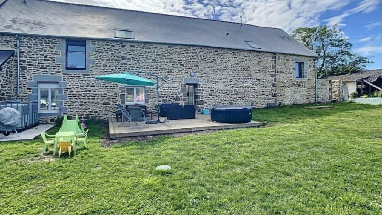 Photo of Outdoor in La Selle-en-Cogles