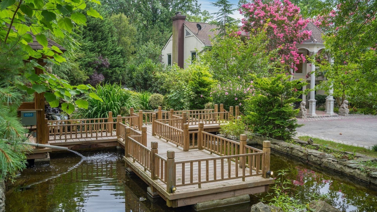 Photo of Outdoor in Old Westbury