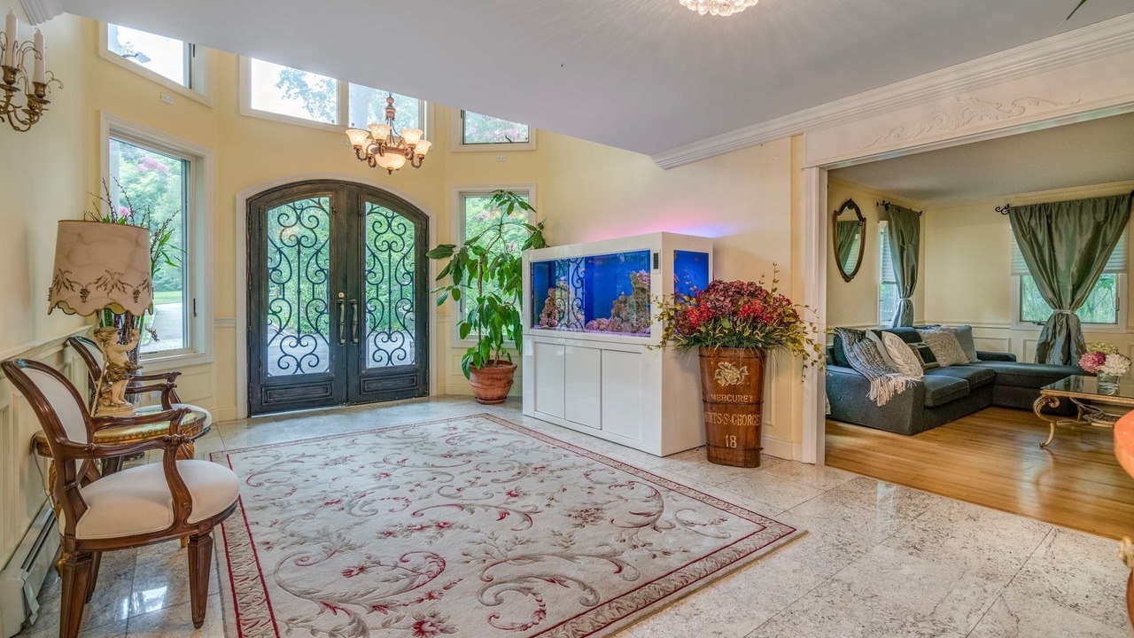 Photo of Others in Old Westbury