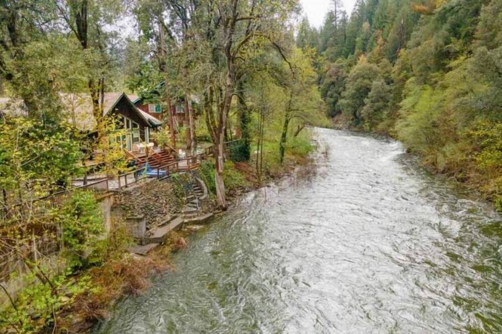 Photo of Outdoor in Castella