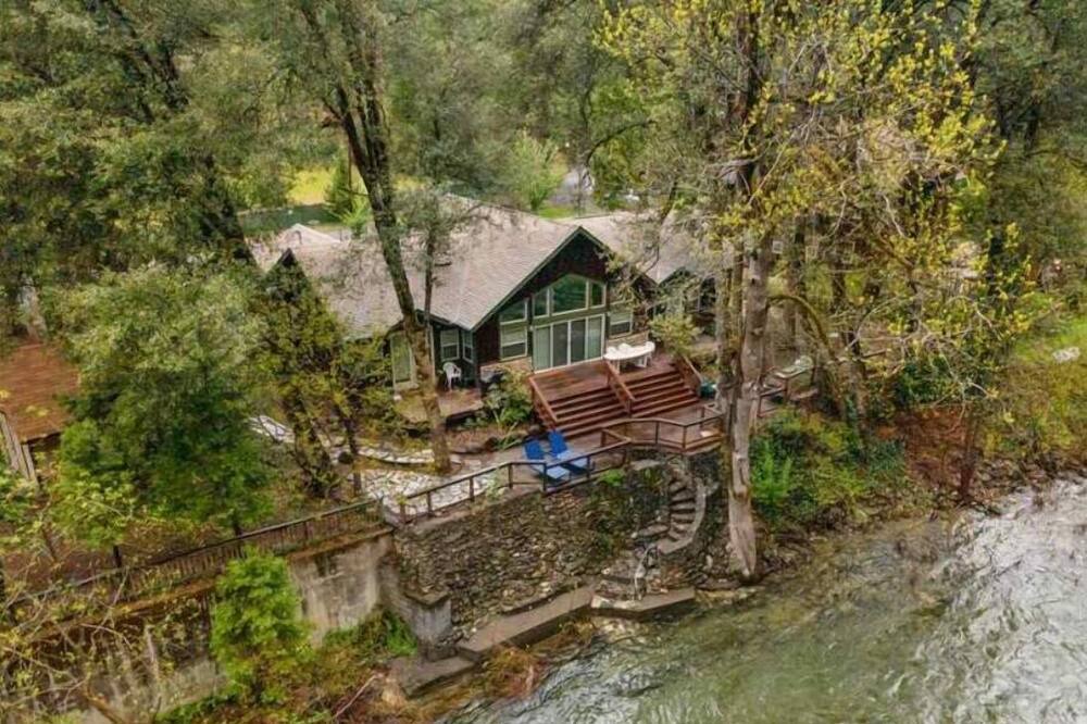 Photo of Outdoor in Castella