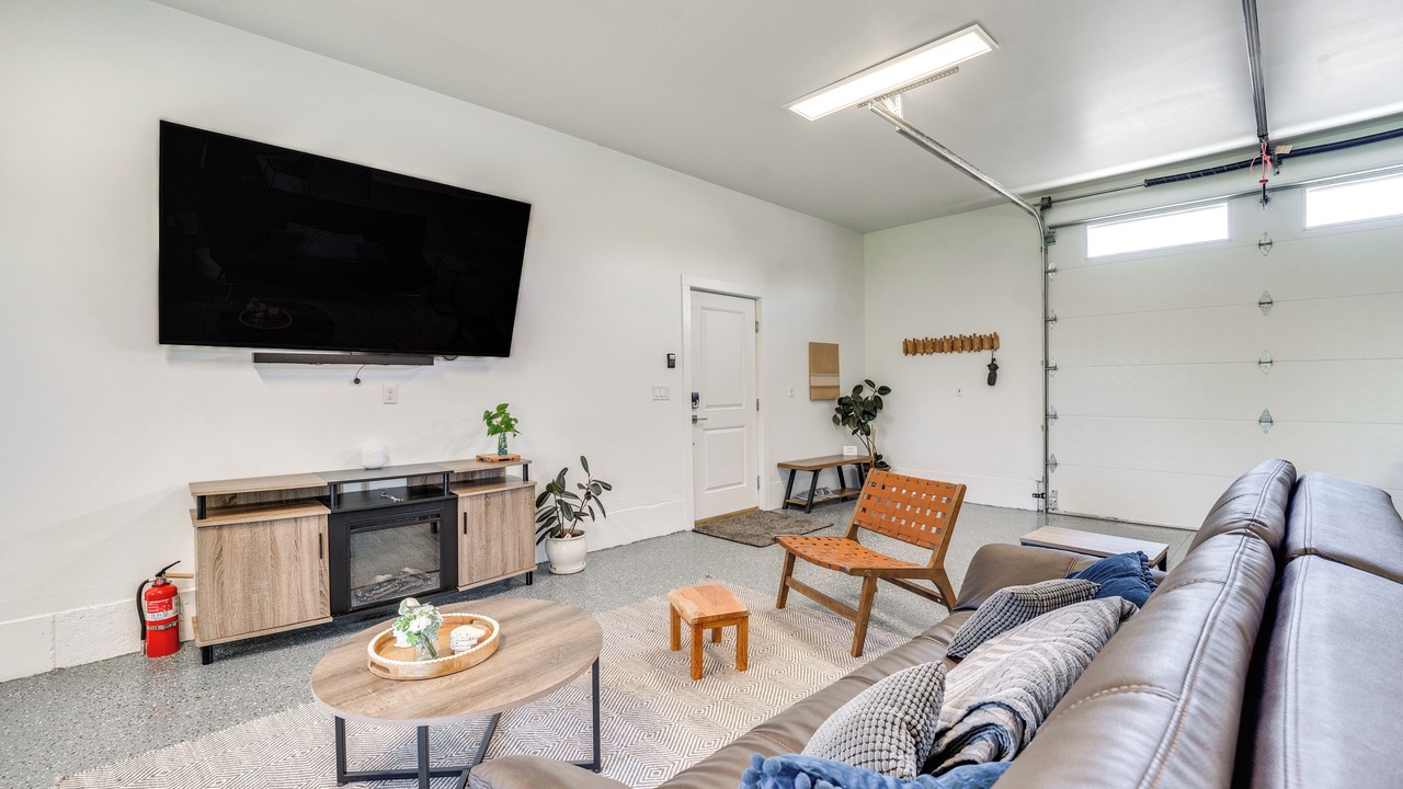Photo of Livingroom in West Pasco