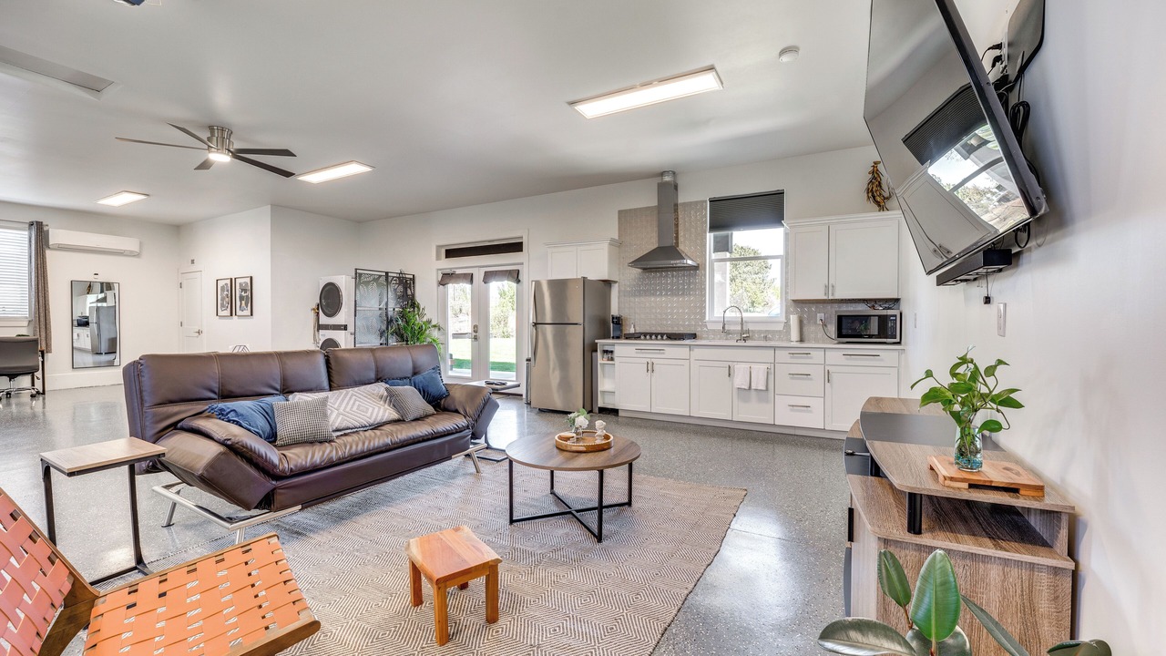 Photo of Livingroom in West Pasco