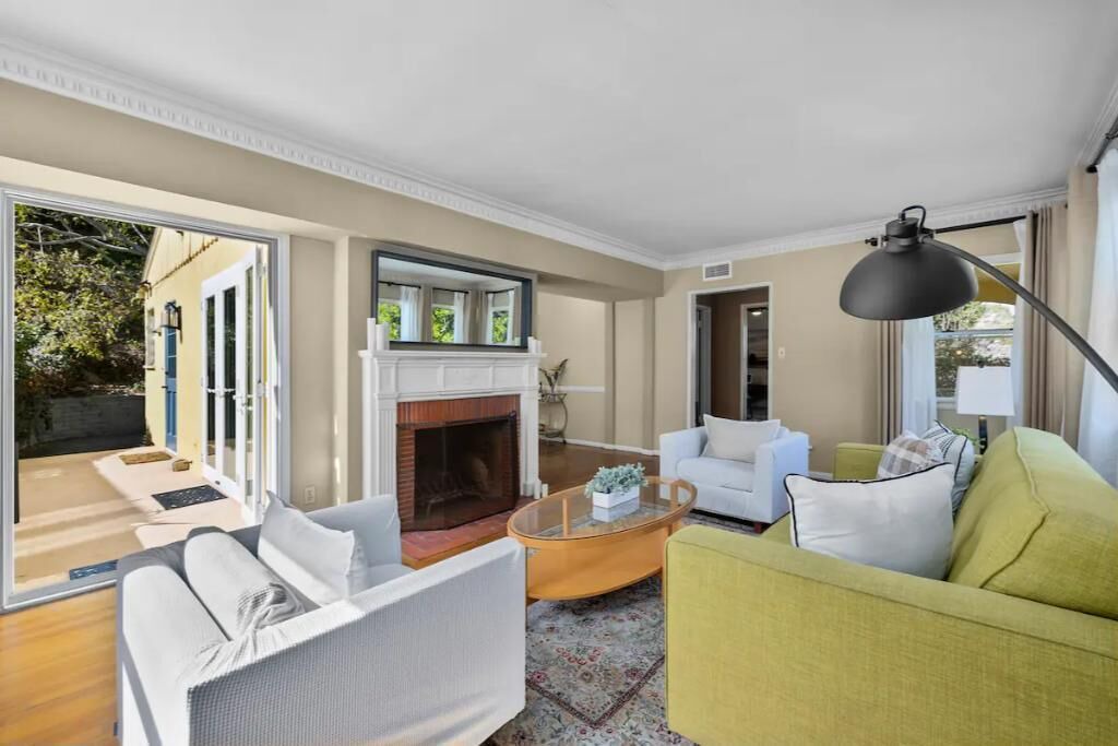 Photo of Livingroom in View Park-Windsor Hills