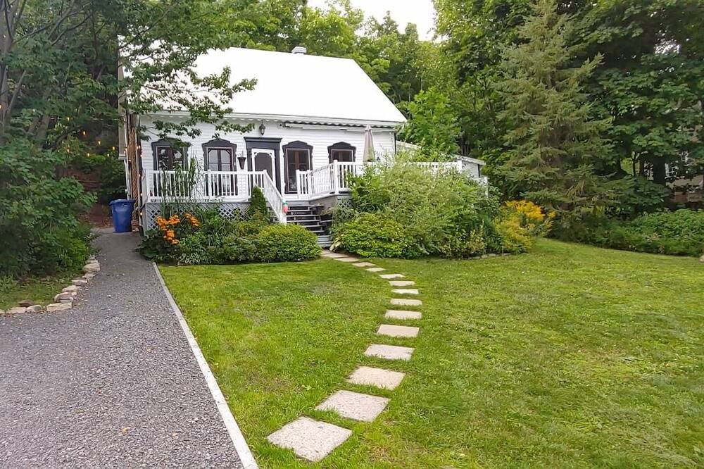 Photo of Outdoor in Saint-Jean-de-l'lle-d'Orleans