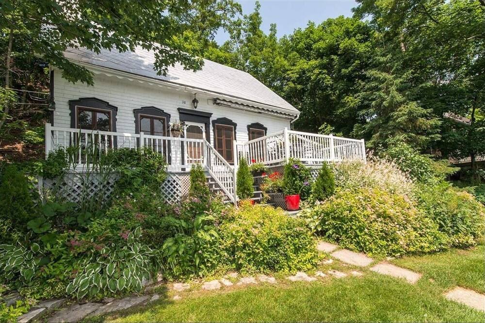 Photo of Outdoor in Saint-Jean-de-l'lle-d'Orleans