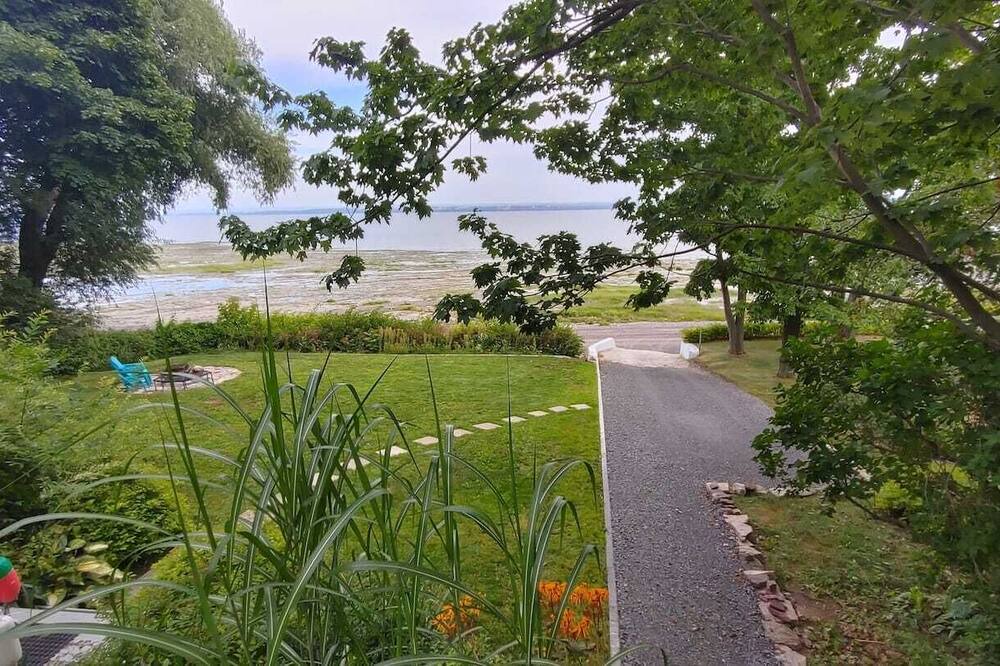 Photo of Outdoor in Saint-Jean-de-l'lle-d'Orleans