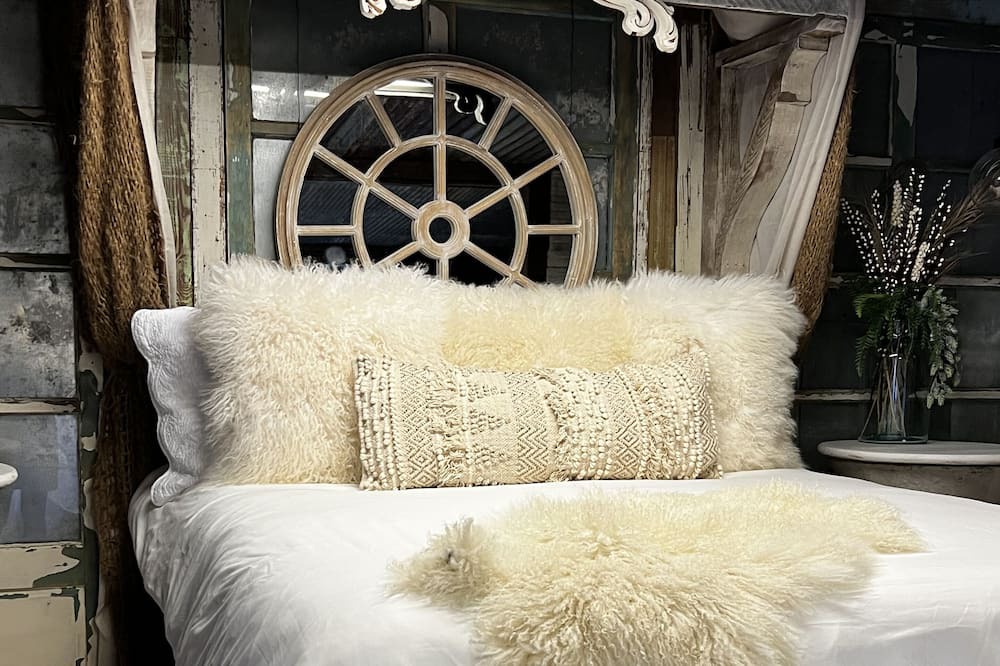 Photo of Bedroom in Round Top
