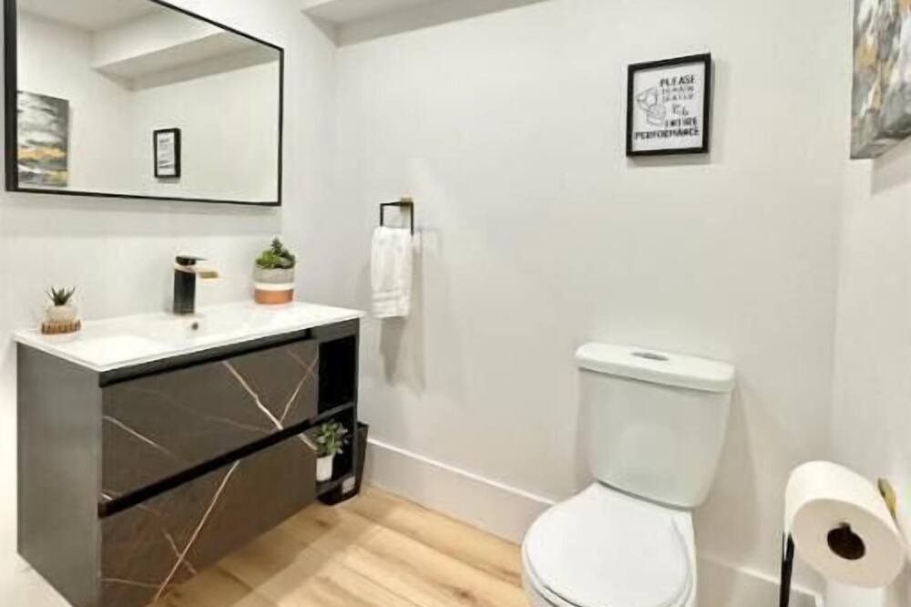 Photo of Bathroom in Grimsby