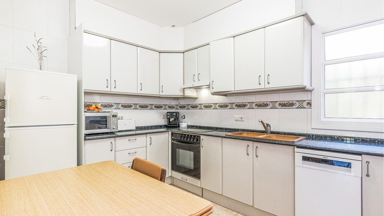 Photo of Kitchen in El Roc de Sant Gaieta