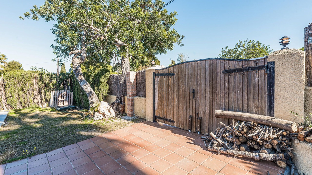Photo of Outdoor in El Roc de Sant Gaieta