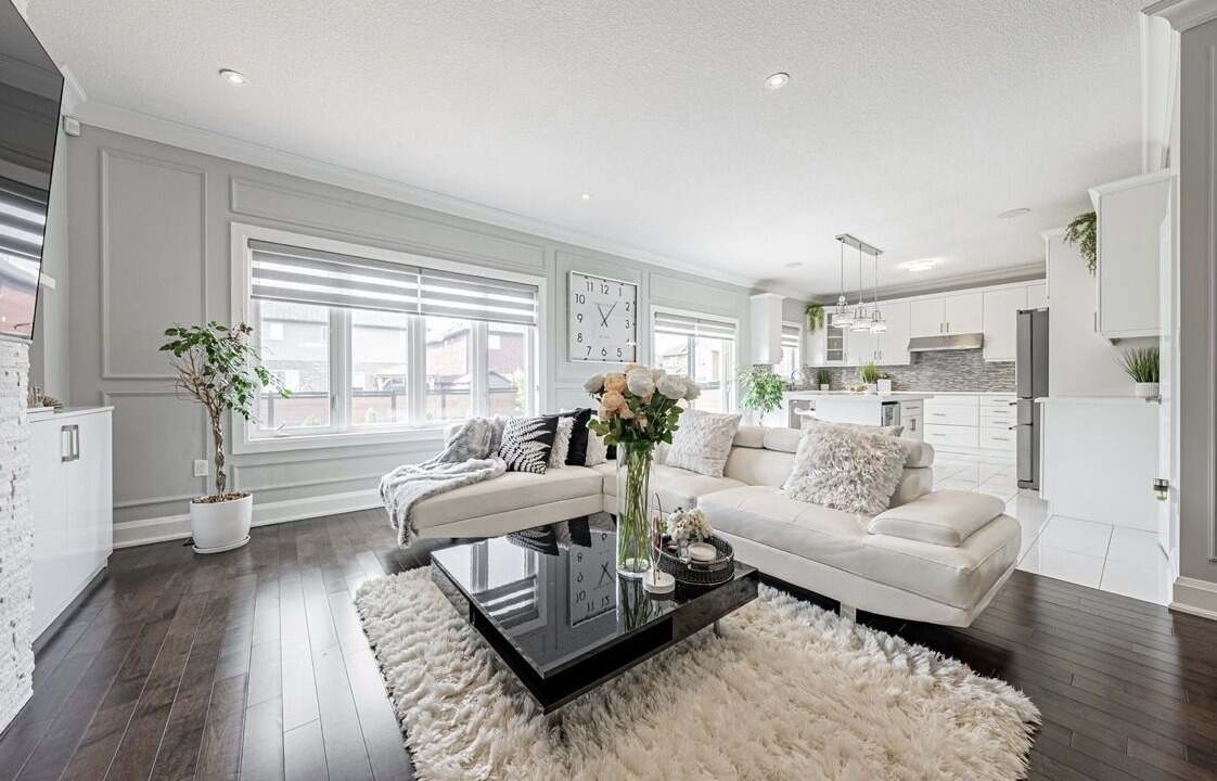 Photo of Livingroom in Hamilton