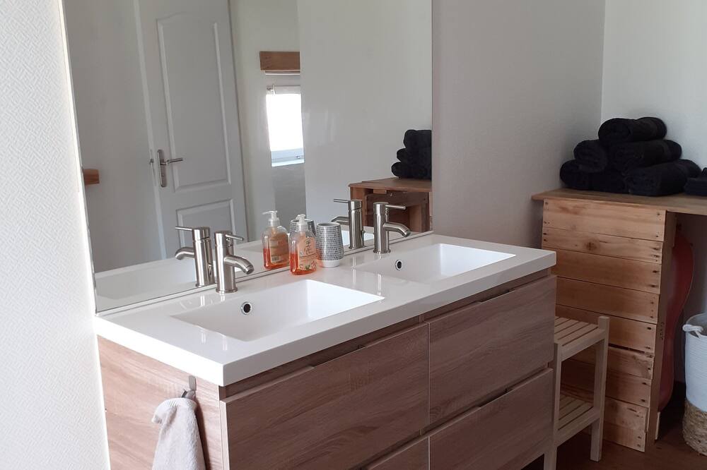 Photo of Bedroom in Benais