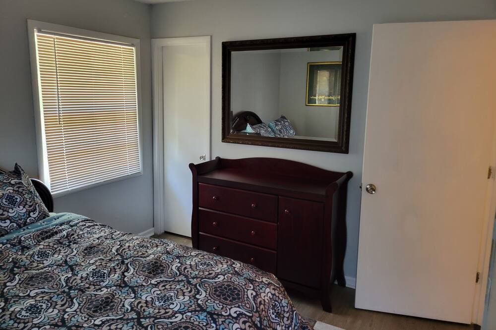 Photo of Bedroom in Goose Creek