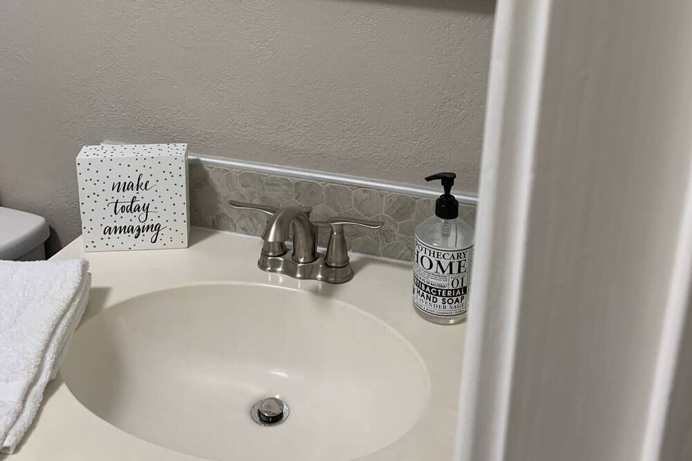Photo of Bathroom in DeSoto