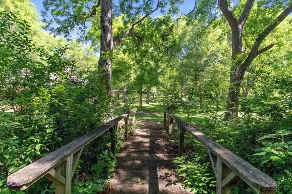 Photo of Outdoor in DeSoto