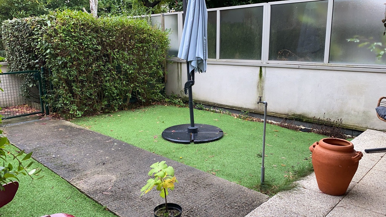 Photo of Outdoor in Cergy