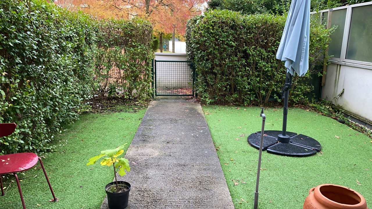 Photo of Outdoor in Cergy