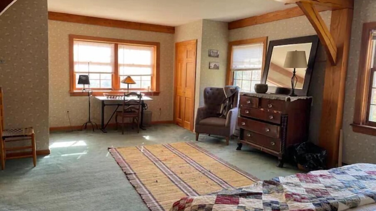 Photo of Others in Putney