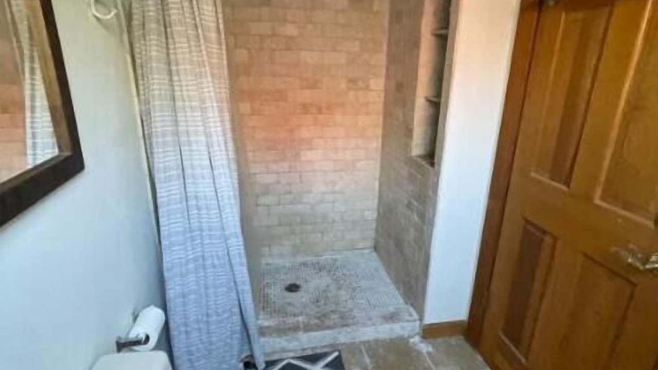 Photo of Others in Putney