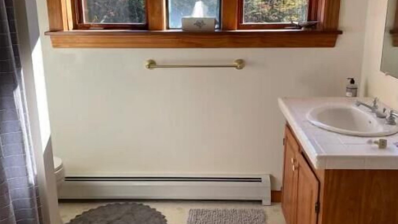 Photo of Others in Putney