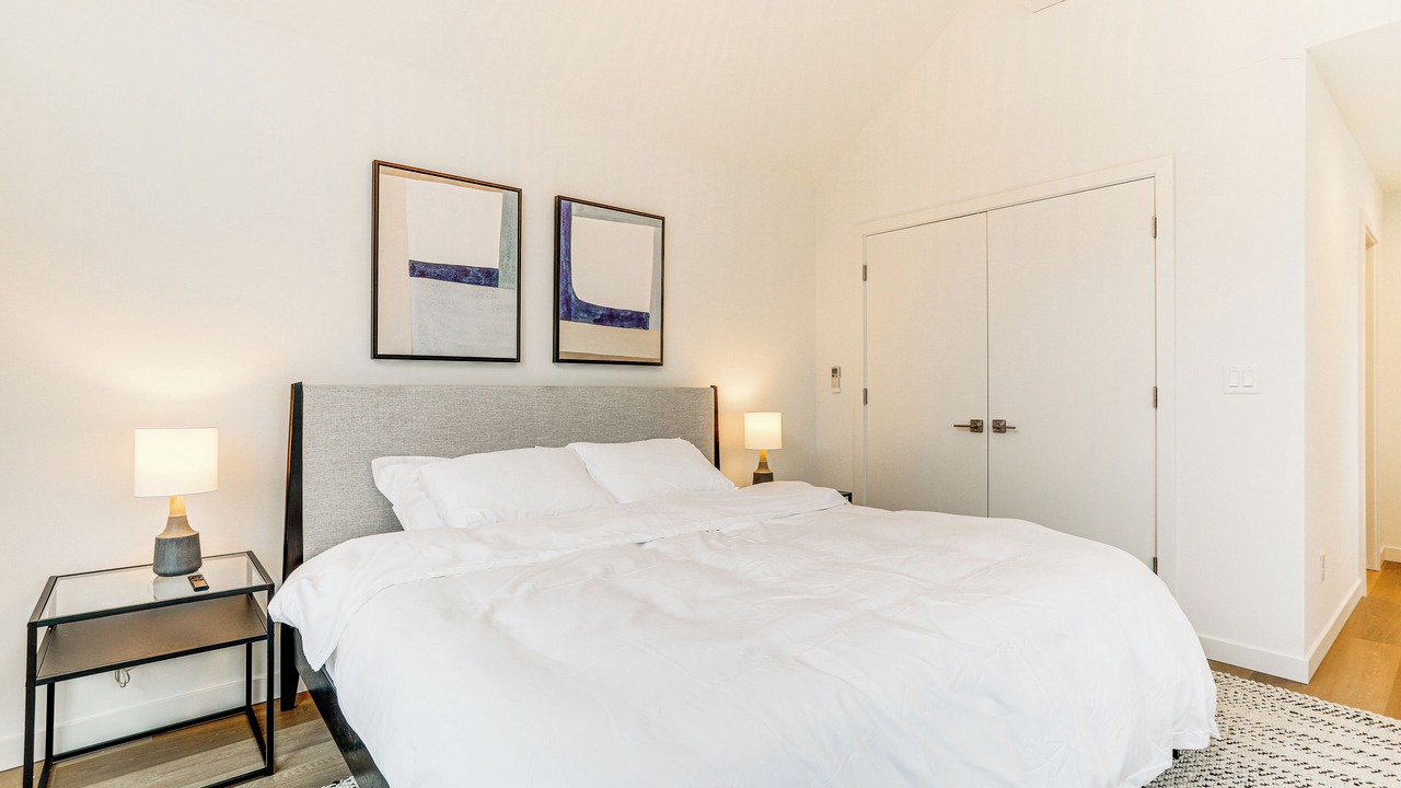 Photo of Others in Holly Park