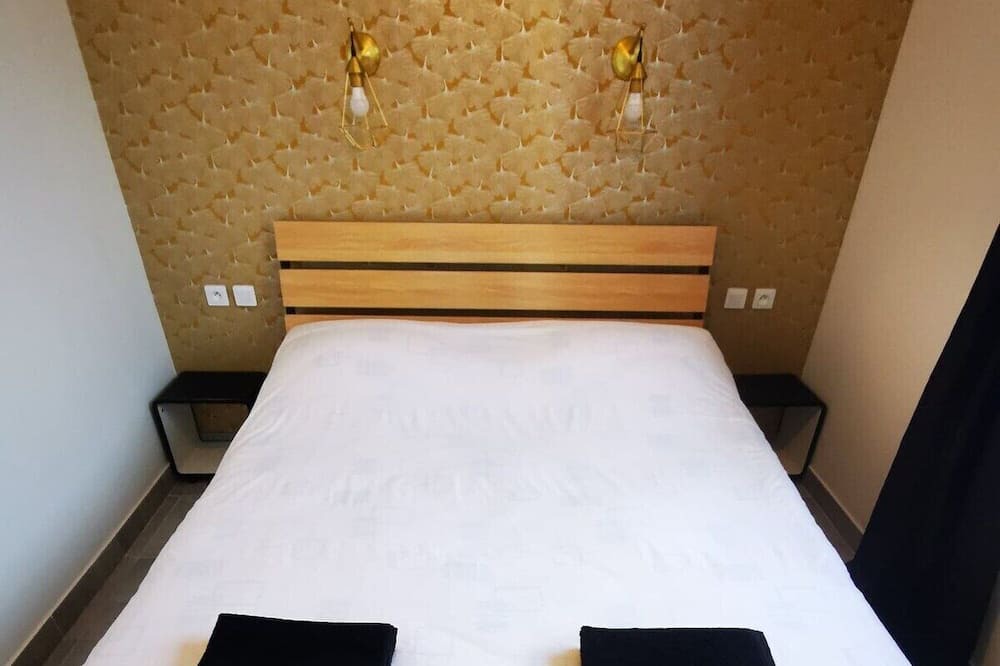 Photo of Others in 8th Arrondissement