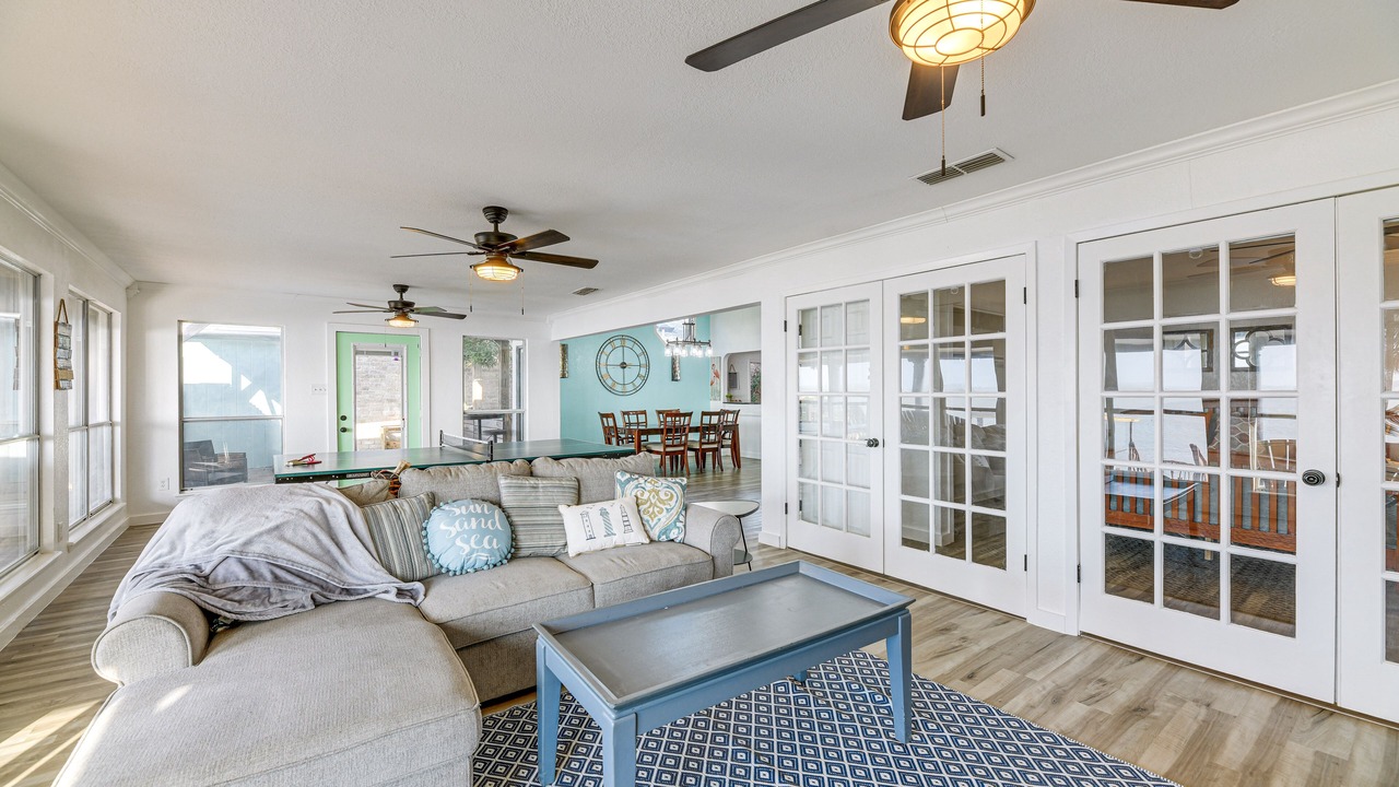 Photo of Livingroom in Flour Bluff