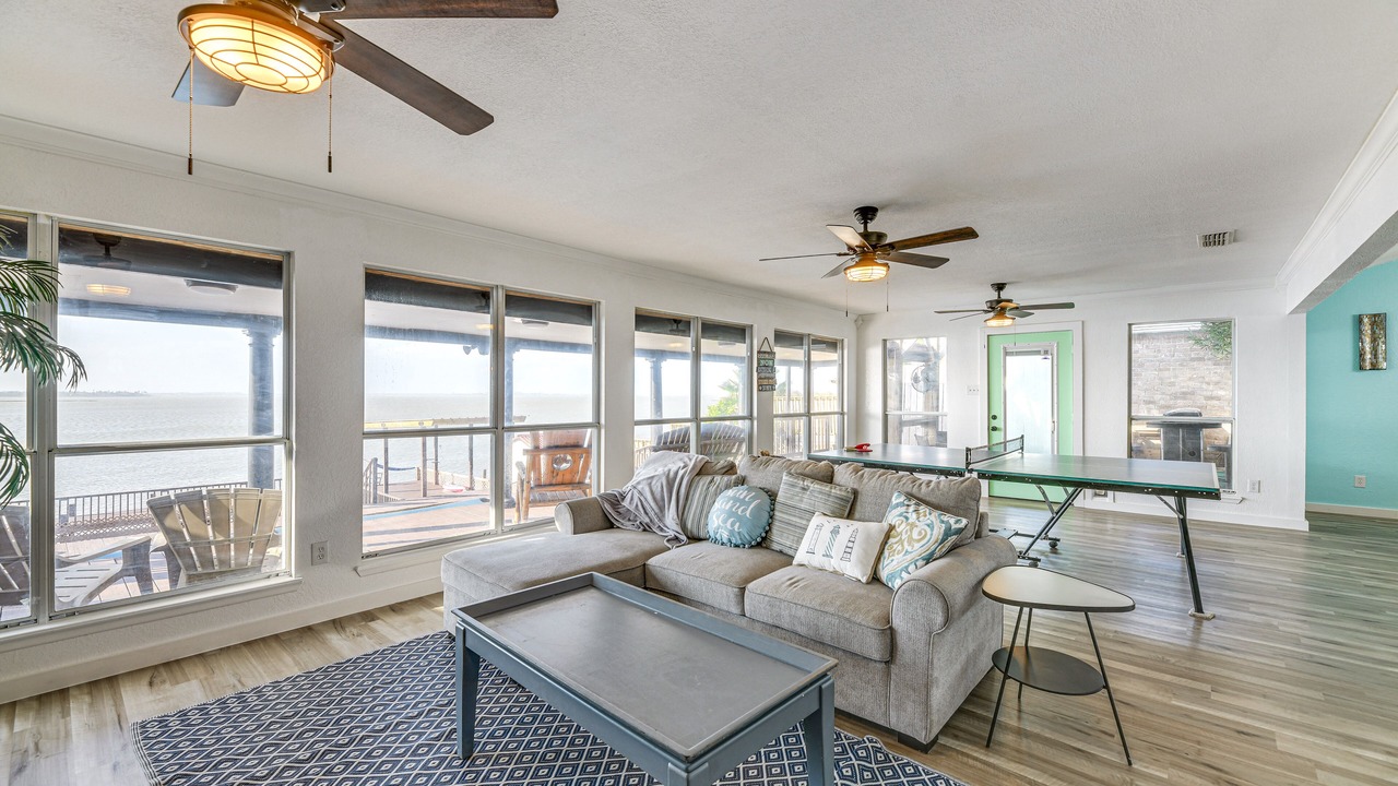 Photo of Livingroom in Flour Bluff
