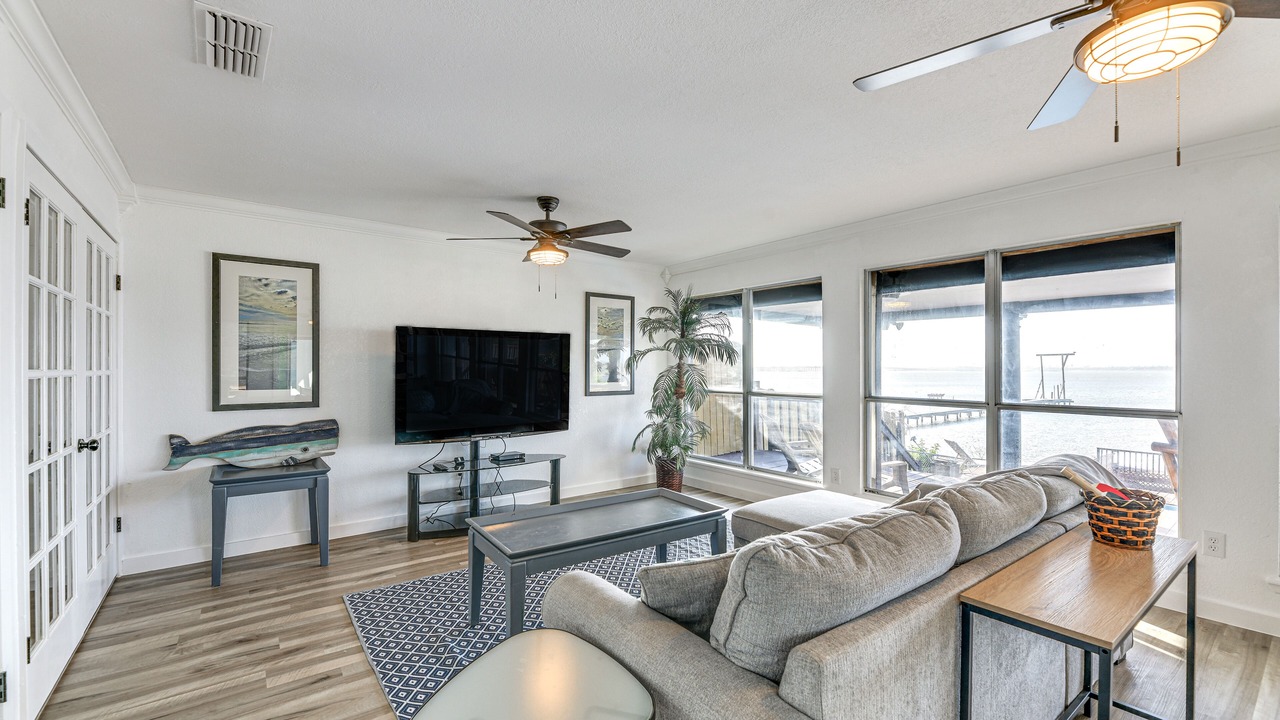 Photo of Livingroom in Flour Bluff